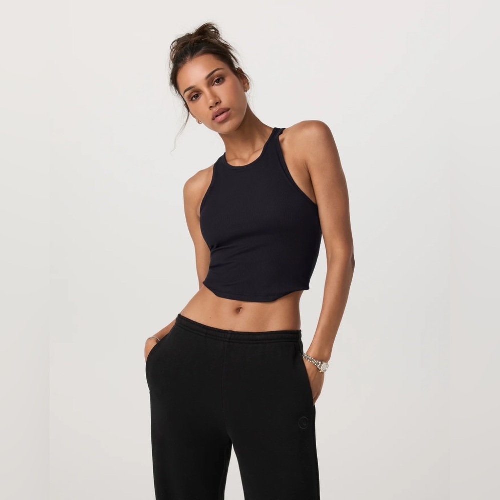 Vuori - Pose Plyo Tank (Black) — NEW w/tags